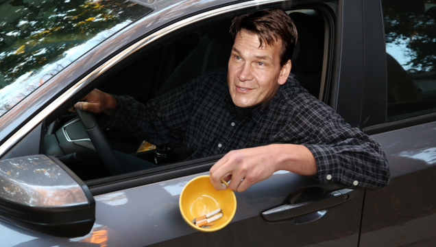 Illustration for article titled 5 Photos Of Patrick Swayze Littering That We Feel Like We’ve Respectfully Withheld For Long Enough